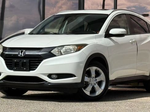 Used 2016 Honda HR-V EX-L image 2