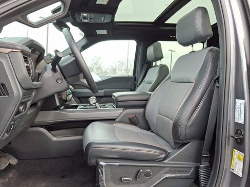 Used 2024 Ford F150 Lightning Lariat image 14