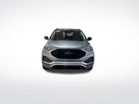 Used 2022 Ford Edge SE w/ Black Appearance Package image 9