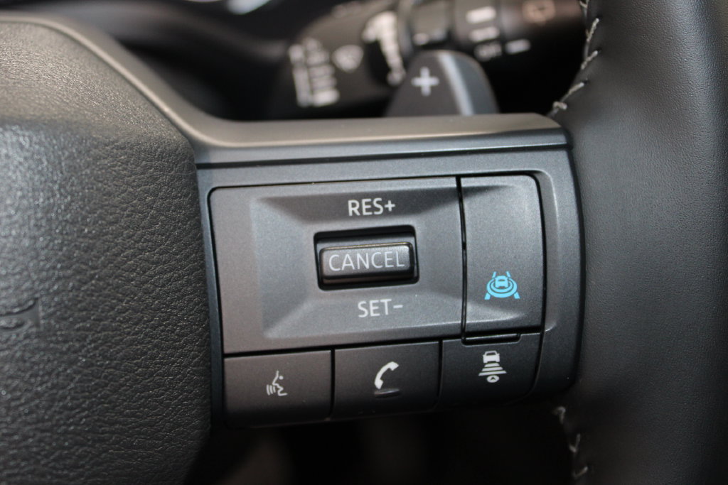 Used 2026 Nissan Rogue SV w/ Cold Weather Package FWD image 34