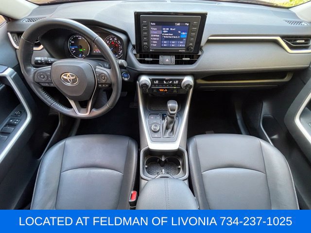 Used 2022 Toyota RAV4 XLE Premium AWD/4WD image 23