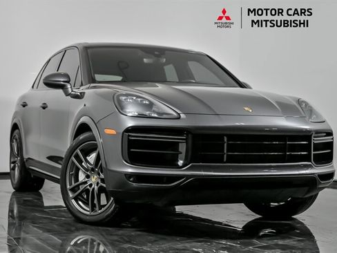 Used 2019 Porsche Cayenne Turbo image 1
