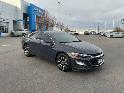 Used 2025 Chevrolet Malibu RS image 1