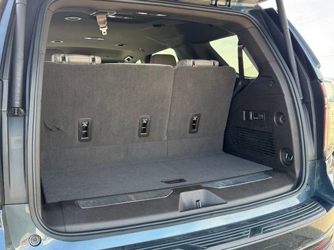 Used 2021 Chevrolet Tahoe Z71 w/ Z71 Off-Road Package image 40