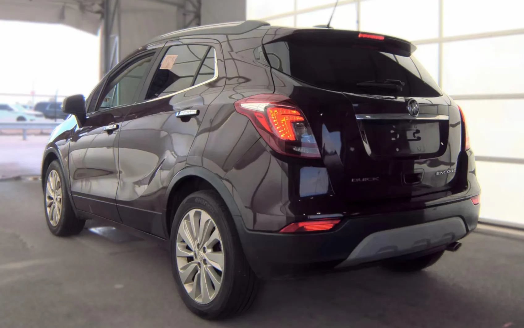Used 2018 Buick Encore Preferred FWD image 5