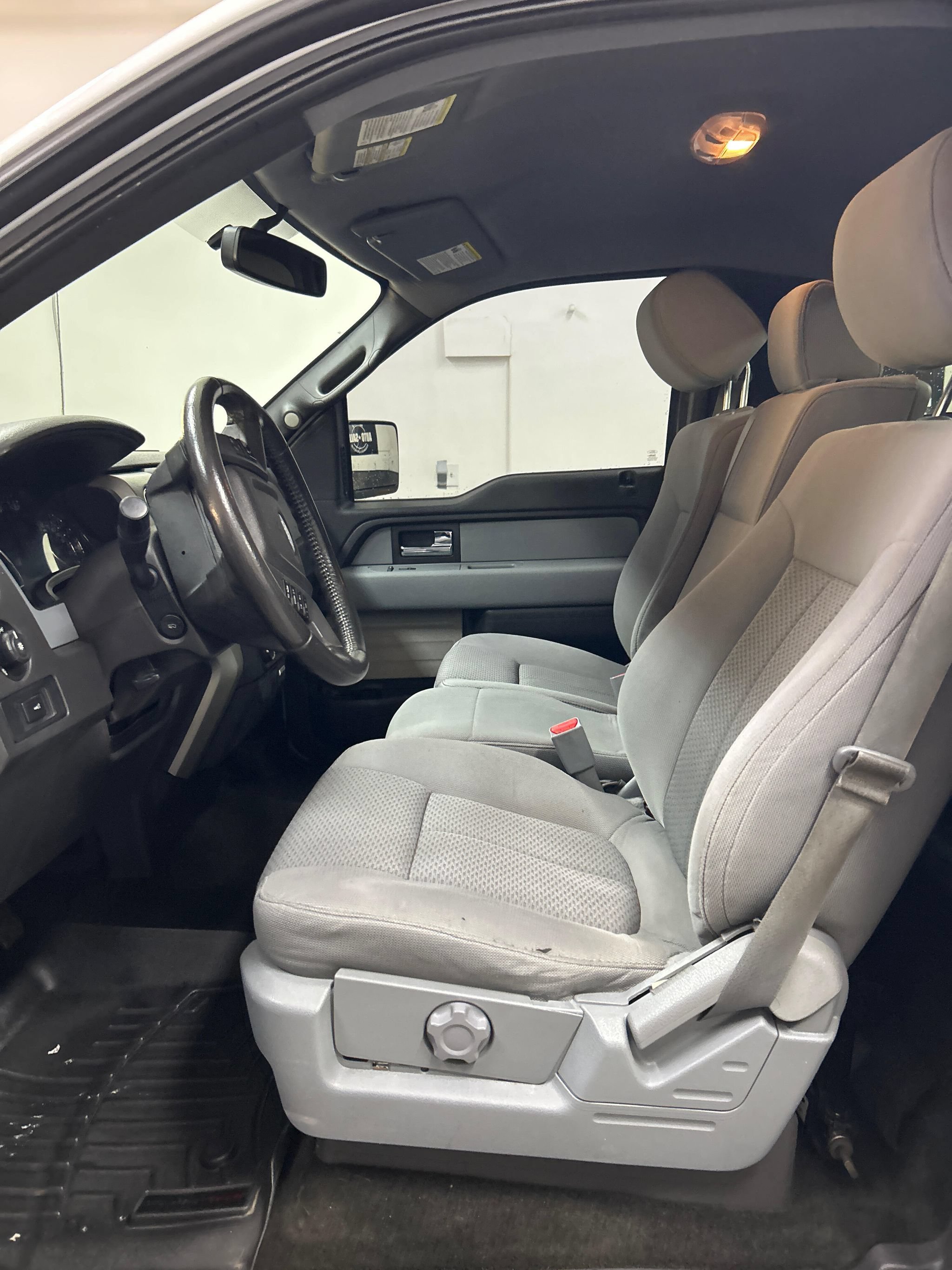 Used 2014 Ford F150 XLT w/ Equipment Group 301A Mid AWD/4WD image 8