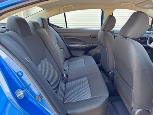 Used 2020 Nissan Versa S FWD image 34
