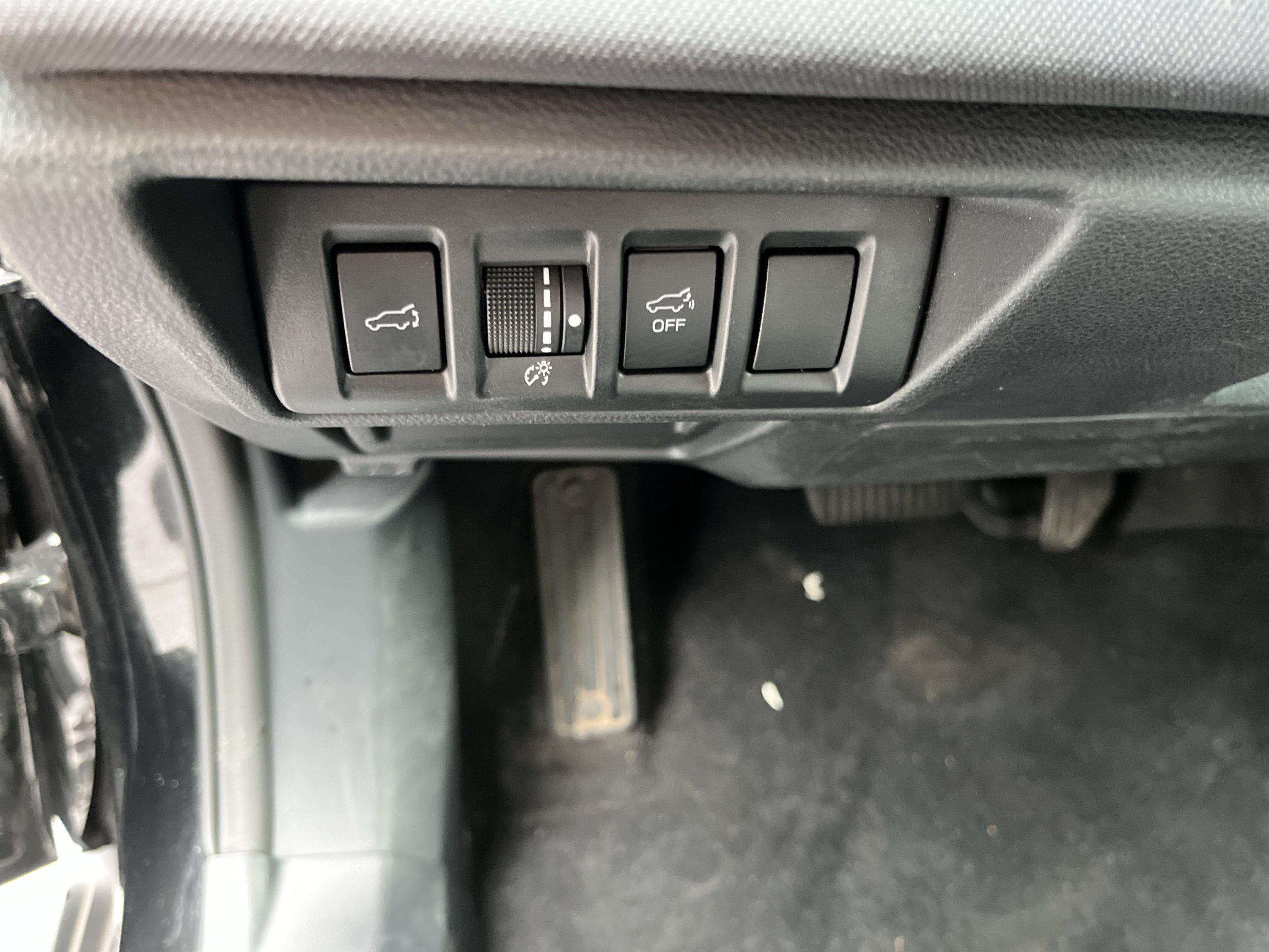 Used 2024 Subaru Outback Premium AWD/4WD image 18