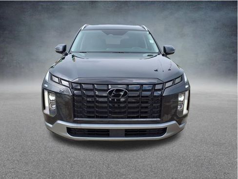 Used 2025 Hyundai Palisade SEL FWD image 2