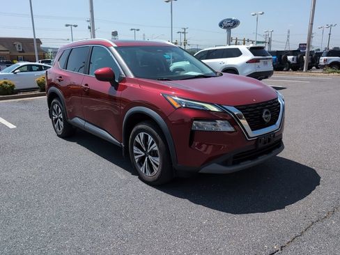 Used 2023 Nissan Rogue SV w/ SV Premium B Package AWD/4WD image 3