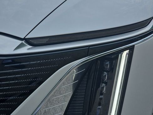 Used 2024 Cadillac Lyriq Luxury w/ LPO, Floor Liner Package RWD image 33