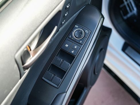 Used 2025 Lexus IS 350 F Sport RWD image 22