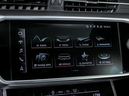 Used 2022 Audi RS 6 image 32