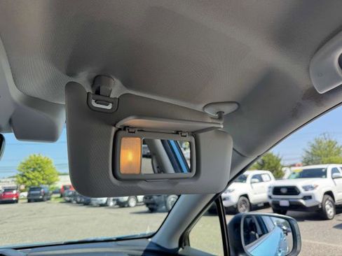 Used 2020 Subaru Crosstrek Hybrid image 30