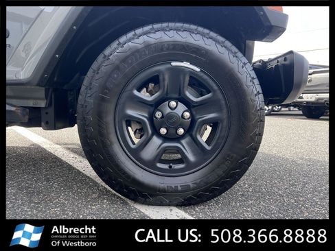 Used 2022 Jeep Gladiator Sport image 32