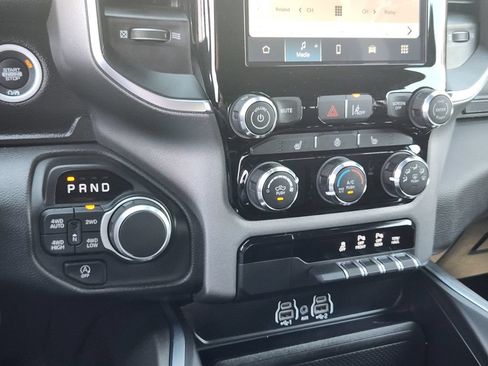 Used 2025 RAM 1500 Big Horn AWD/4WD image 16