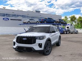 New 2026 Ford Explorer ST-Line w/ ST-Line Street Pack RWD video 2