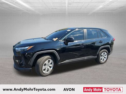 Used 2023 Toyota RAV4 LE FWD image 4