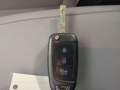 Used 2020 Hyundai Palisade SE image 34