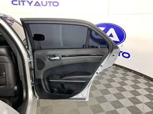 Used 2022 Chrysler 300 S RWD image 36