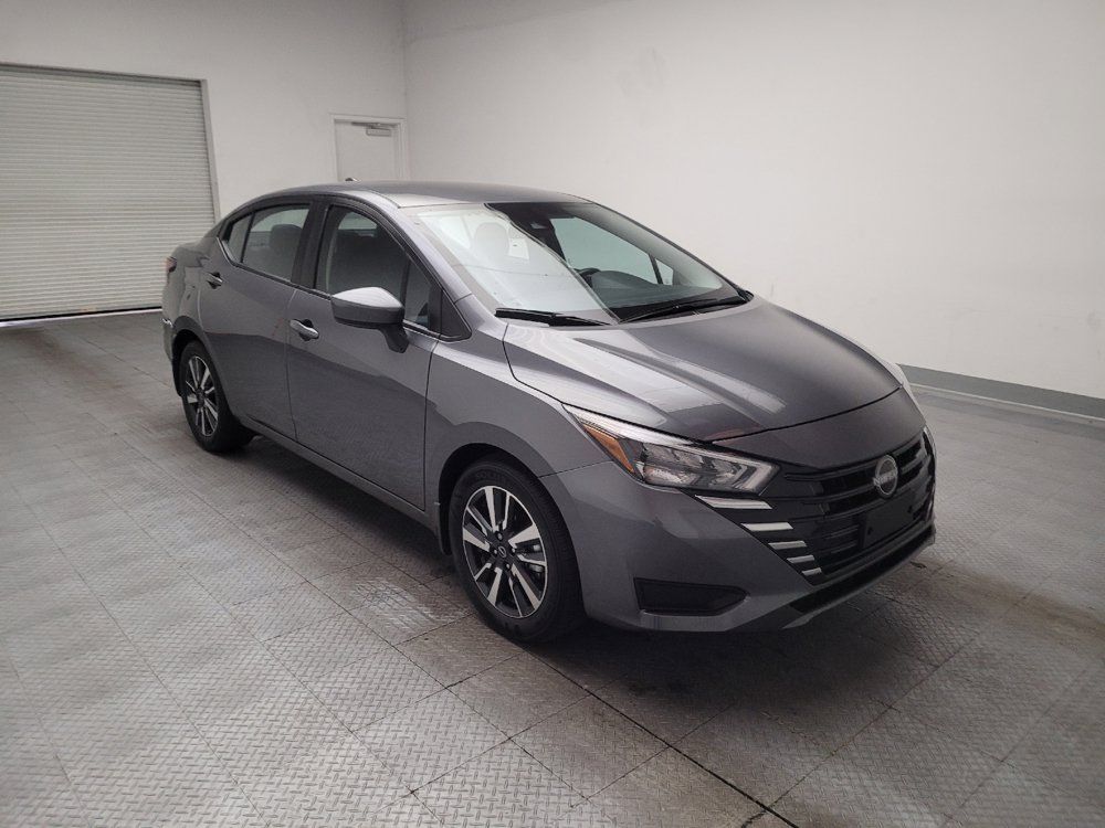 Used 2025 Nissan Versa SV w/ Trunk Package FWD image 13