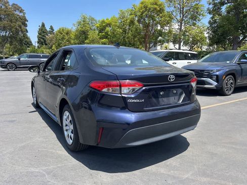 Used 2023 Toyota Corolla LE FWD image 4