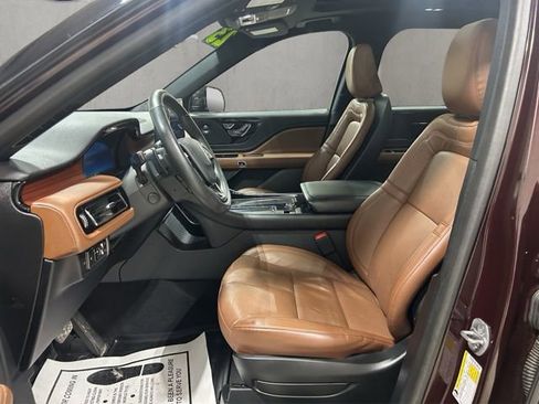 Used 2023 Lincoln Aviator Reserve w/ Equipment Group 201A image 12