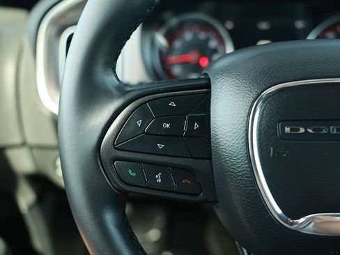 Used 2020 Dodge Charger SXT w/ Driver Convenience Group image 20