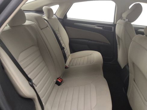 Used 2020 Ford Fusion S image 19