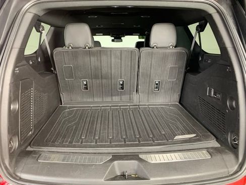 Used 2023 GMC Yukon XL Denali AWD/4WD image 25