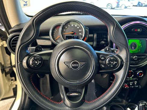 Used 2020 MINI Cooper S image 28
