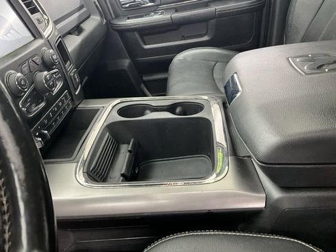 Used 2018 RAM 2500 Laramie w/ Sport Appearance Group image 19