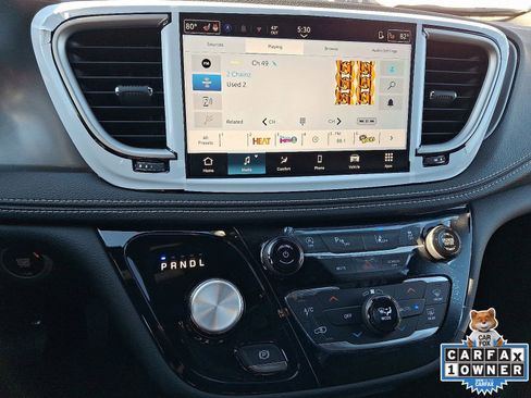 New 2026 Chrysler Pacifica Select image 9