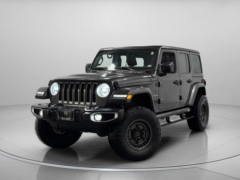 Used 2018 Jeep Wrangler Unlimited Sahara image 1