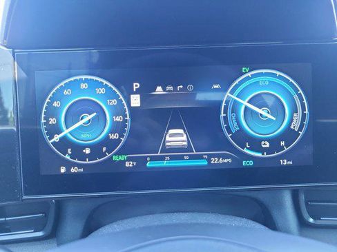 New 2025 Hyundai Elantra SEL image 10