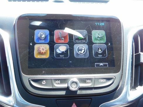 Used 2018 Chevrolet Equinox LT w/ Sun & Infotainment Package FWD image 13