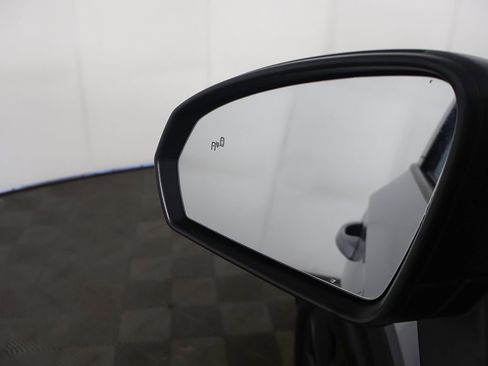 Used 2025 Volkswagen Taos S FWD image 31