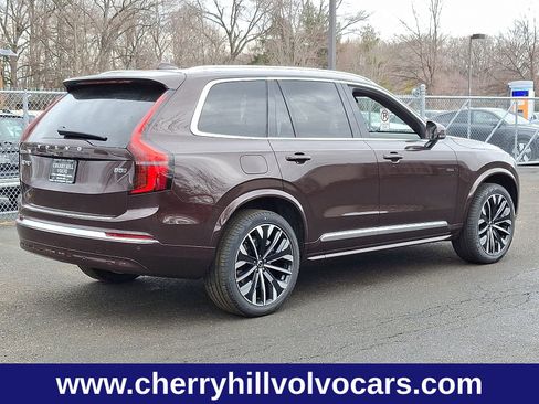New 2025 Volvo XC90 B5 Core w/ Protection Package Premier image 6