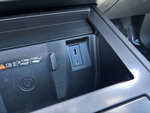 Certified 2024 GMC Hummer EV 3X w/ Omega Edition AWD/4WD image 30