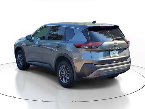 Used 2023 Nissan Rogue S AWD/4WD image 3