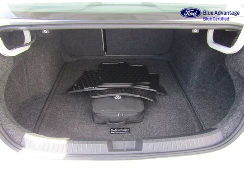 Used 2022 Volkswagen Jetta SE FWD image 36