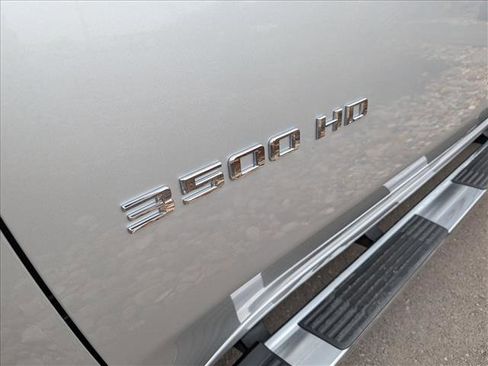 Used 2022 Chevrolet Silverado 3500 High Country w/ Z71 Off-Road Package image 9