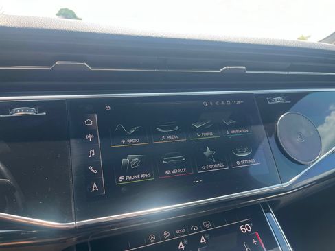Used 2021 Audi Q7 3.0T Premium Plus w/ Executive Package AWD/4WD image 25