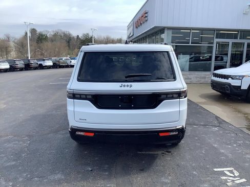 New 2026 Jeep Grand Wagoneer 4X4 image 4