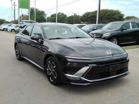Used 2025 Hyundai Sonata SEL FWD image 4