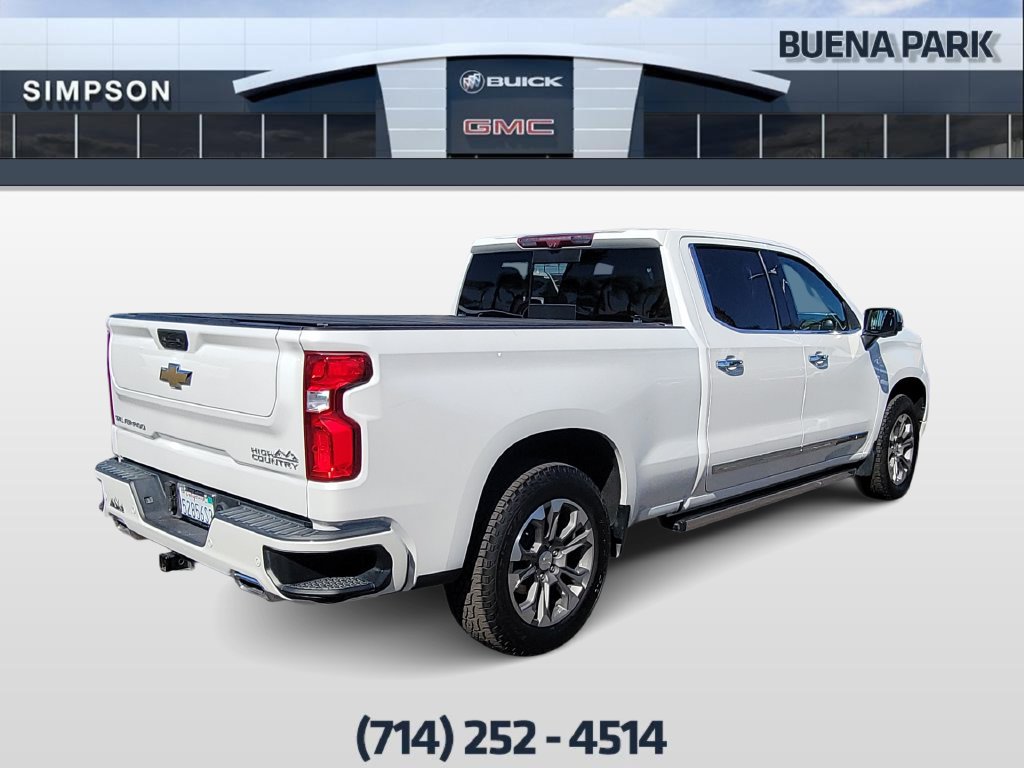 Certified 2022 Chevrolet Silverado 1500 High Country w/ Technology Package AWD/4WD image 8