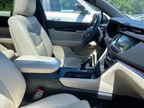 Used 2018 Cadillac XT5 Premium Luxury FWD image 20