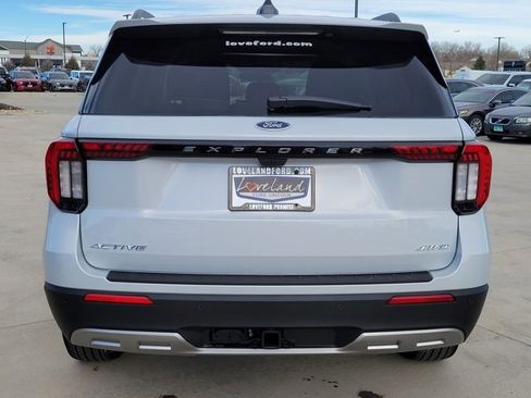 New 2025 Ford Explorer Active w/ Active Comfort Package image 10