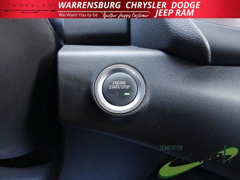 Used 2024 GMC Terrain SLE AWD/4WD image 26
