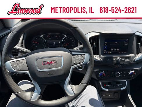 Used 2023 GMC Terrain SLE w/ Driver Convenience Package FWD image 15